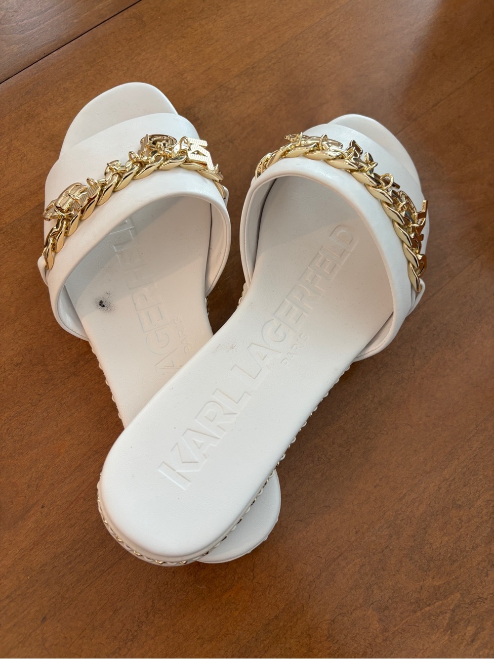 Karl Lagerfeld White Slide Sandals with Gold Charm Chain Accents - Picture 4 of 4